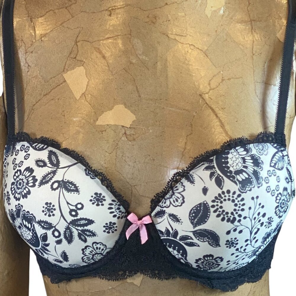 Victoria's Secret Dream Angels Lace Demi Floral Bra 34C Black & White #311N